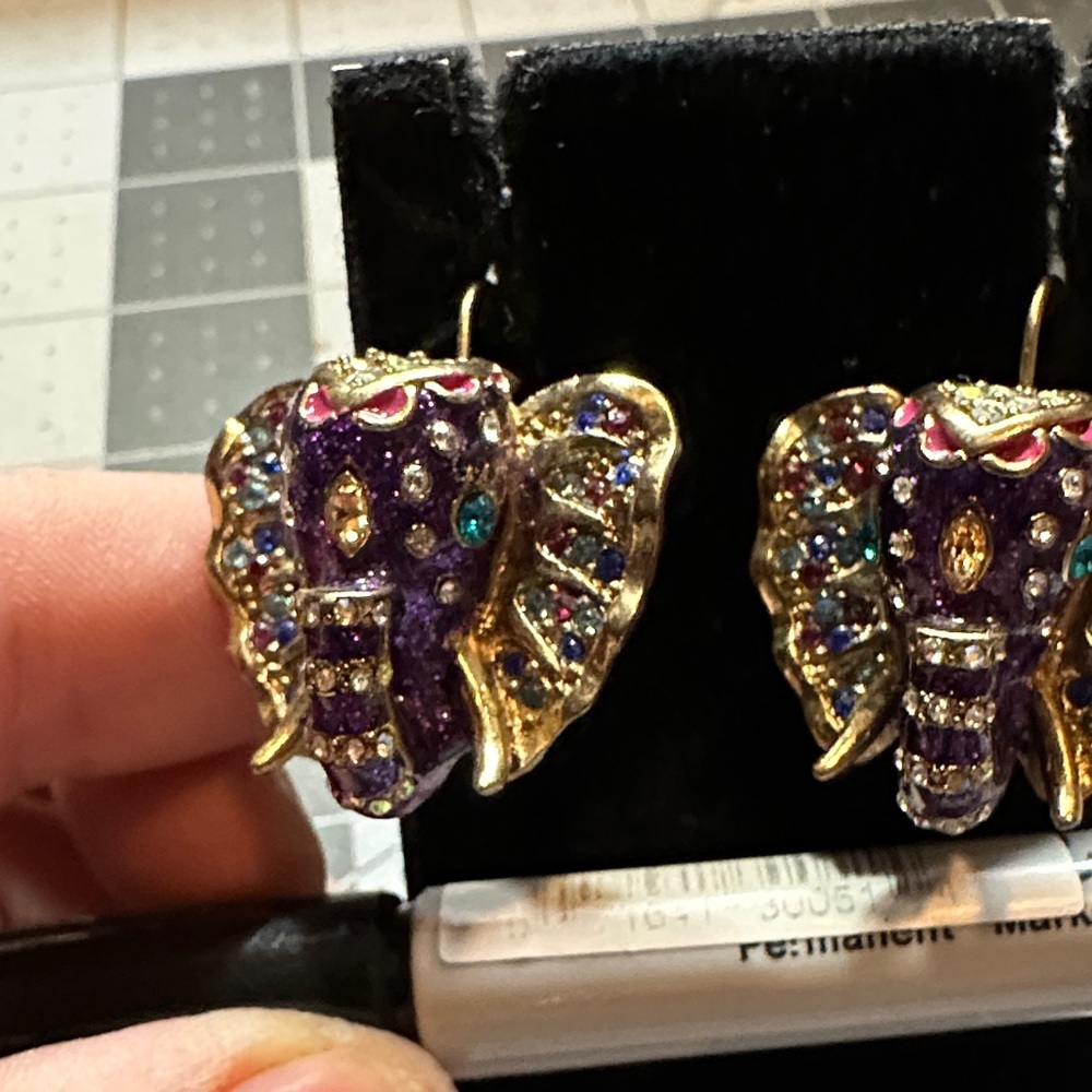 Betsey Johnson Purple and Gold Elephant Earrings euc